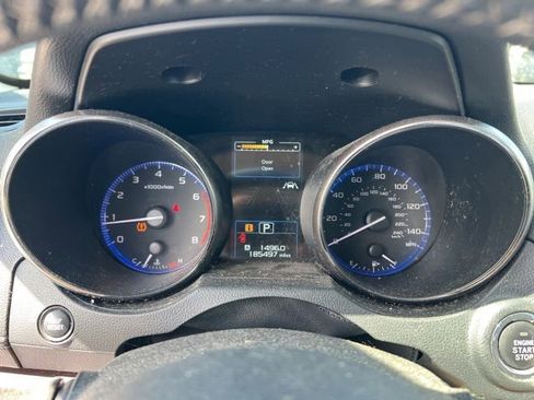 Used 2019 Subaru Outback 2.5i Limited AWD/4WD image 19