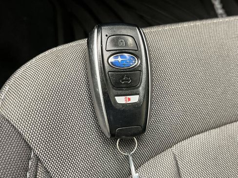 Used 2025 Subaru Crosstrek 2.5i Premium AWD/4WD image 27