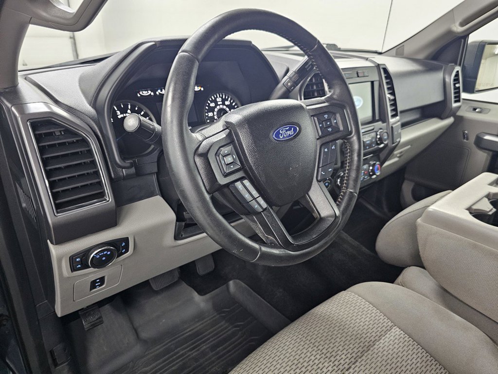 Used 2017 Ford F150 XLT w/ Equipment Group 302A Luxury AWD/4WD image 14