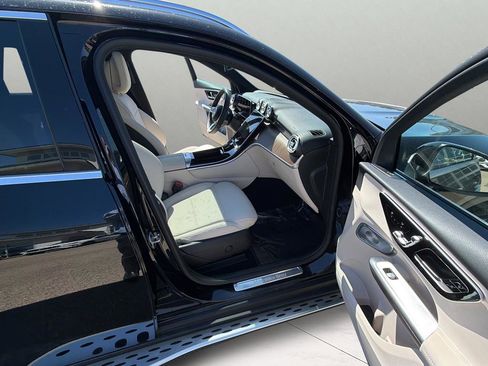 Used 2026 Mercedes-Benz GLC 300 4MATIC image 22