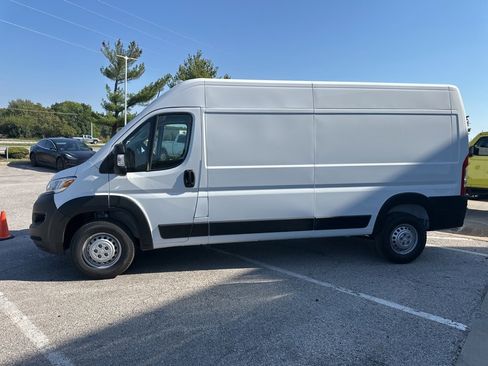 New 2026 RAM ProMaster 2500 w/ Convenience Group image 18