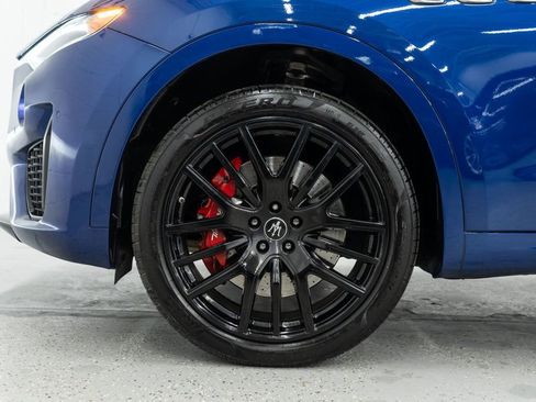 Used 2022 Maserati Levante Modena image 32