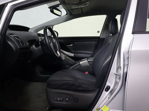 Used 2012 Toyota Prius Five w/ Preferred Accessory Pkg image 10