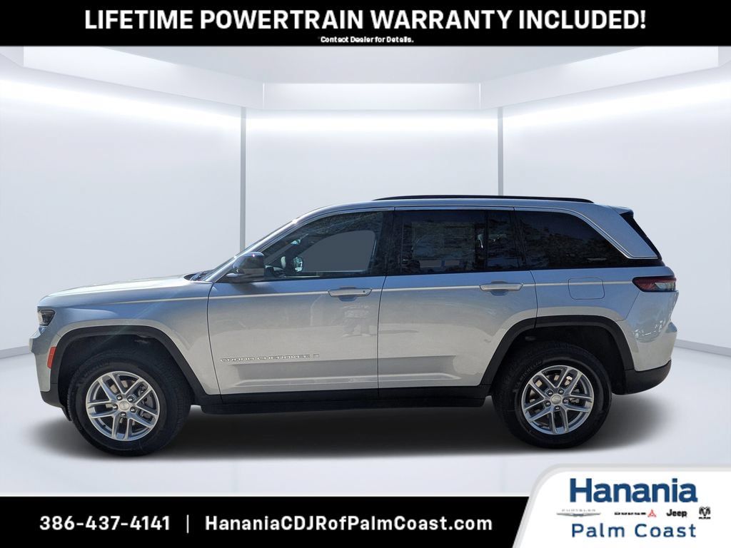 New 2026 Jeep Grand Cherokee Laredo w/ Trailer Tow Package RWD image 6
