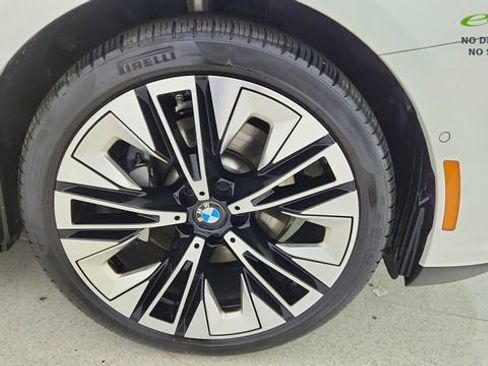 Used 2025 BMW 530i RWD image 59