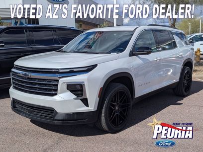 Used 2024 Chevrolet Traverse LT w/ Trailering Package