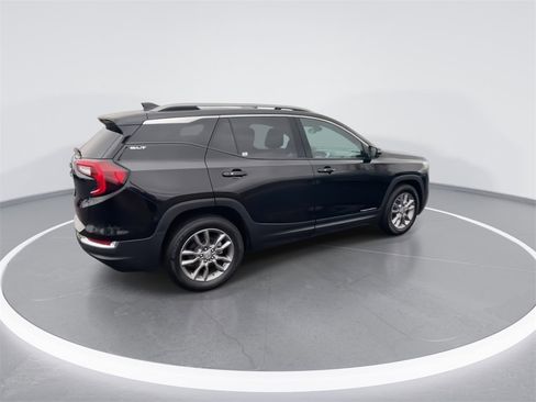Used 2023 GMC Terrain SLT image 8