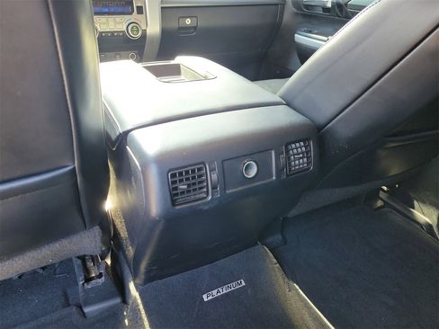 Used 2019 Toyota Tundra Platinum image 10