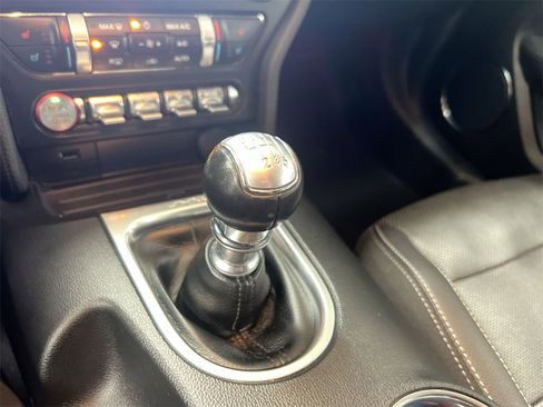 Used 2019 Ford Mustang GT Premium image 18