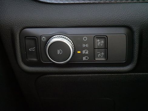 Used 2022 Ford Explorer ST w/ Equipment Group 401A AWD/4WD image 28