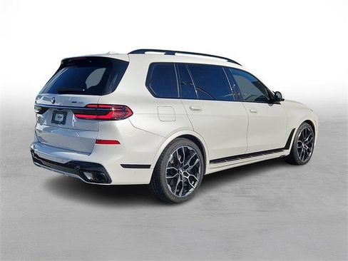 Used 2023 BMW X7 xDrive40i w/ Executive Package image 6