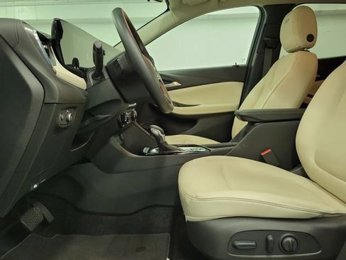 Used 2025 Buick Encore GX Sport Touring w/ Comfort Package image 23