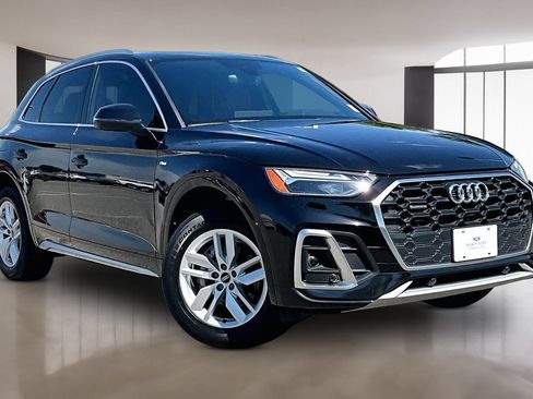Used 2023 Audi Q5 2.0T Premium w/ Convenience Package AWD/4WD image 11