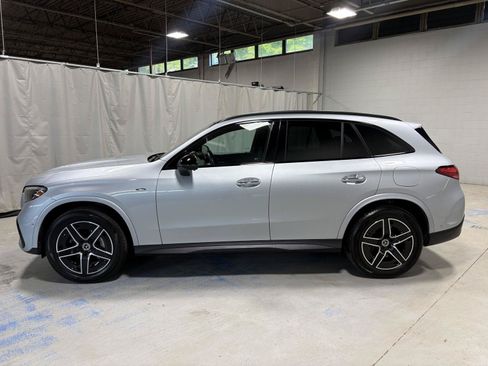 Used 2025 Mercedes-Benz GLC 350e 4MATIC image 12