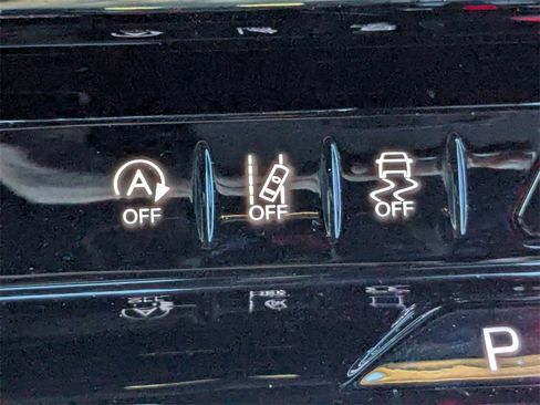 Used 2025 Jeep Wagoneer Series II image 29