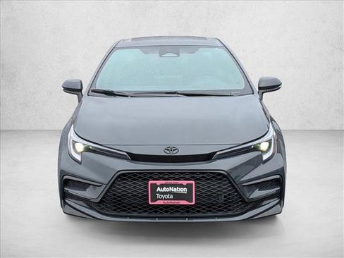 Certified 2025 Toyota Corolla SE image 2