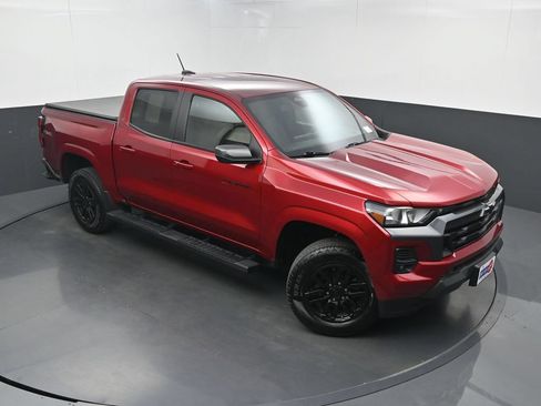 Used 2023 Chevrolet Colorado LT w/ LT Convenience Package II AWD/4WD image 33