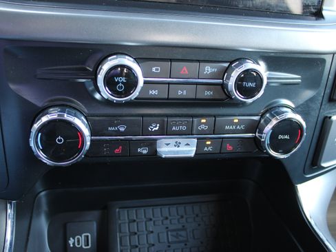 Used 2025 Ford F150 XLT w/ Equipment Group 303A High AWD/4WD image 21