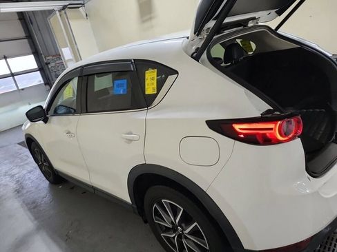 Used 2018 MAZDA CX-5 Grand Touring image 3