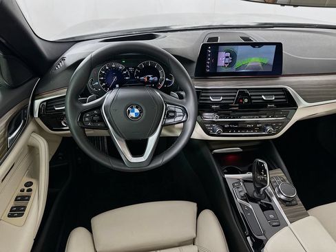 Used 2019 BMW 530i w/ Premium Package RWD image 23