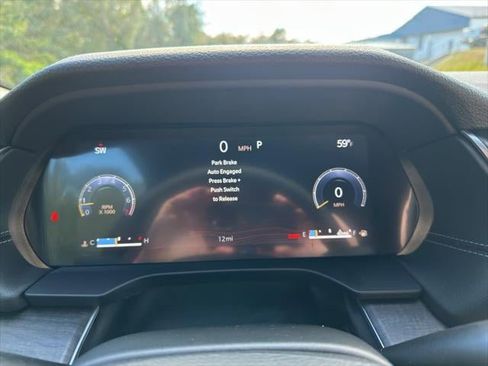 New 2025 Jeep Grand Cherokee Limited w/ Black Appearance Package image 33