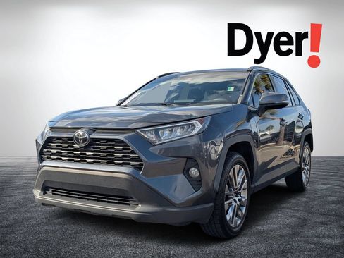 Used 2021 Toyota RAV4 XLE Premium FWD image 8