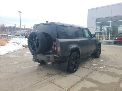 Used 2023 Land Rover Defender 110 Carpathian Edition image 7