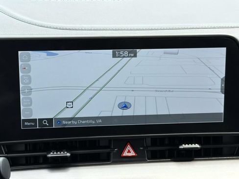 Used 2025 Kia Sportage EX FWD image 19