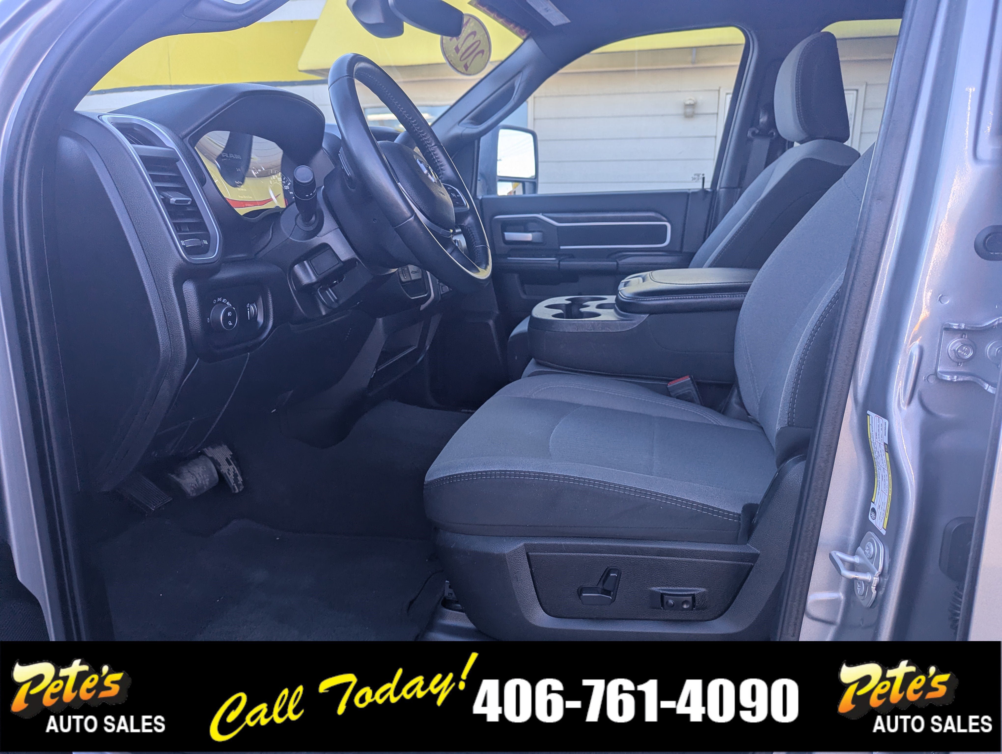 Used 2024 RAM 2500 Big Horn AWD/4WD image 20