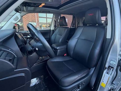 Used 2020 Toyota 4Runner TRD Off-Road Premium w/ Moonroof Package AWD/4WD image 29
