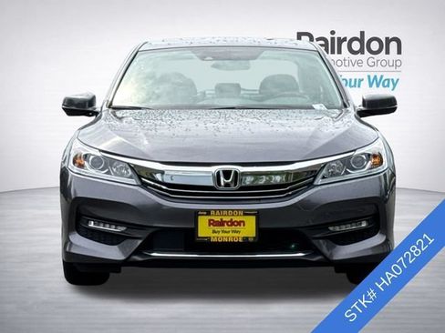 Used 2017 Honda Accord EX-L image 2