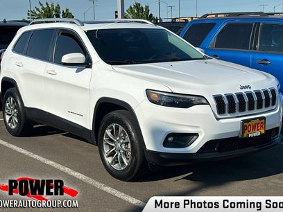 Used 2019 Jeep Cherokee Latitude Plus w/ Comfort/Convenience Group