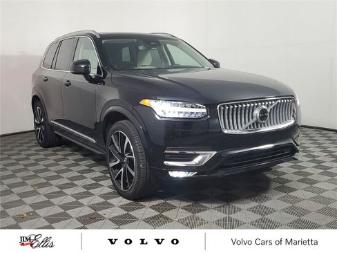 Certified 2025 Volvo XC90 B5 Plus w/ Protection Package AWD/4WD image 1