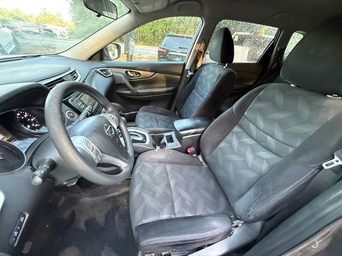 Used 2014 Nissan Rogue SV FWD image 10