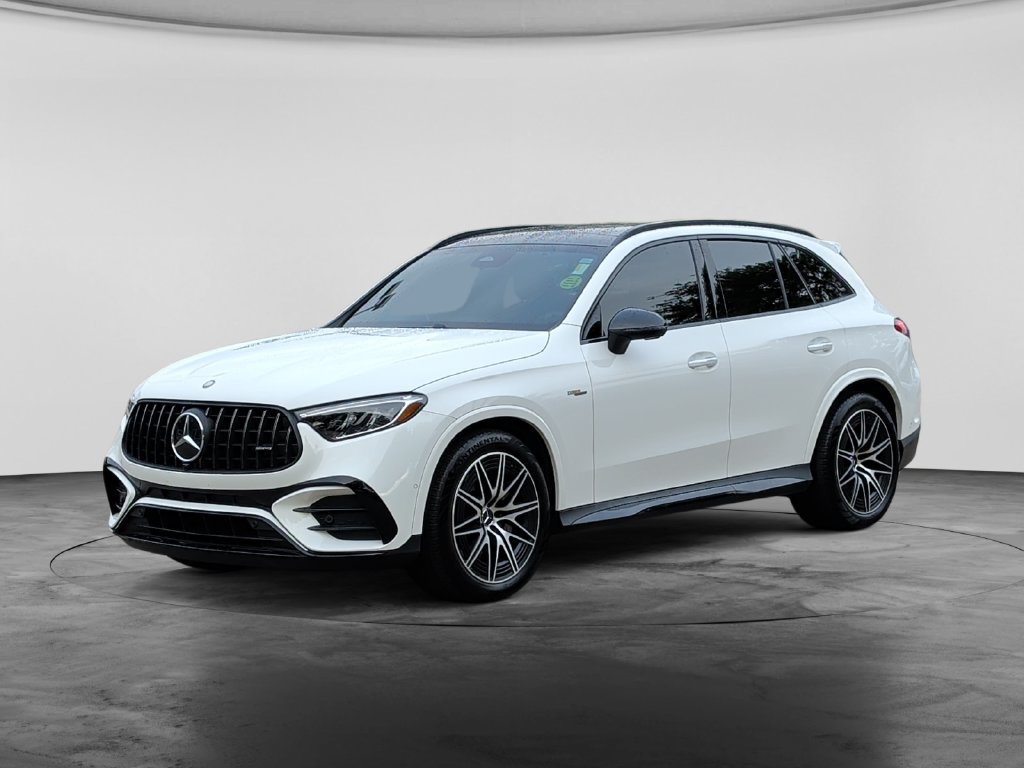 Used 2025 Mercedes-Benz GLC 43 AMG 4MATIC image 3