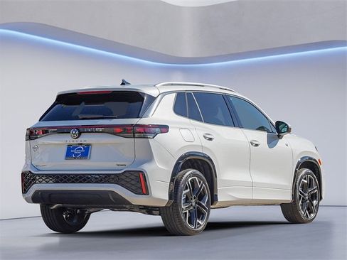 New 2026 Volkswagen Tiguan SEL R-Line image 5