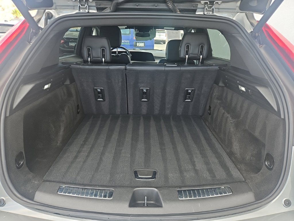 Used 2025 Cadillac XT4 Premium Luxury AWD/4WD image 24