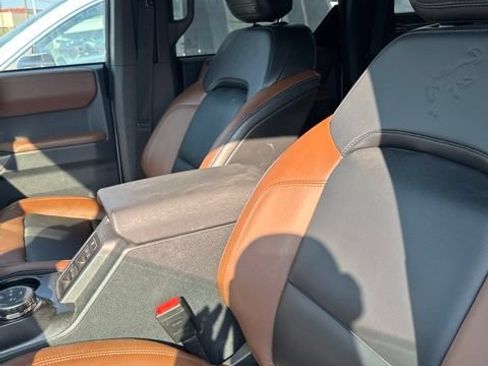 Used 2023 Ford Bronco Outer Banks w/ Sasquatch Package AWD/4WD image 43