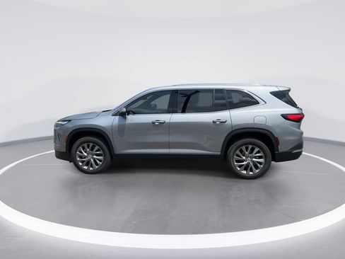 Used 2025 Buick Enclave Preferred w/ Super Cruise Package FWD image 5