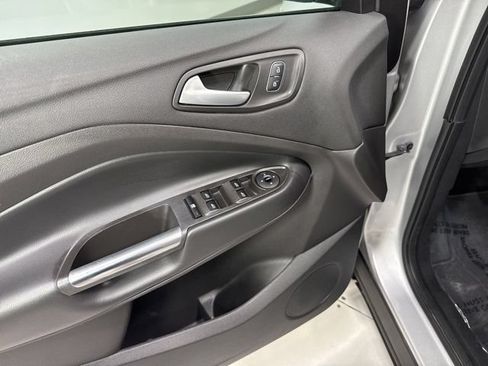 Used 2018 Ford Escape SE AWD/4WD image 11