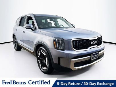 Used 2023 Kia Telluride EX w/ EX Captain's Chair Package
