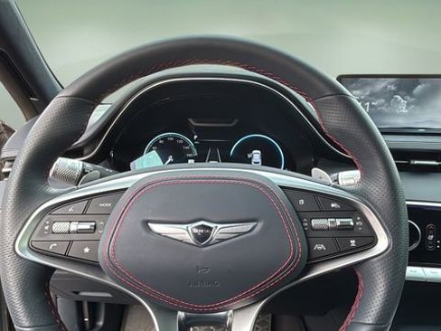 Used 2024 Genesis GV70 3.5T Sport w/ Sport Prestige Package image 10