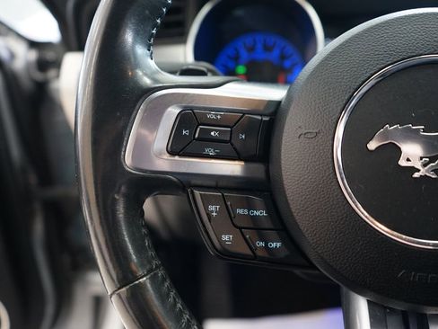Used 2021 Ford Mustang Premium RWD image 30