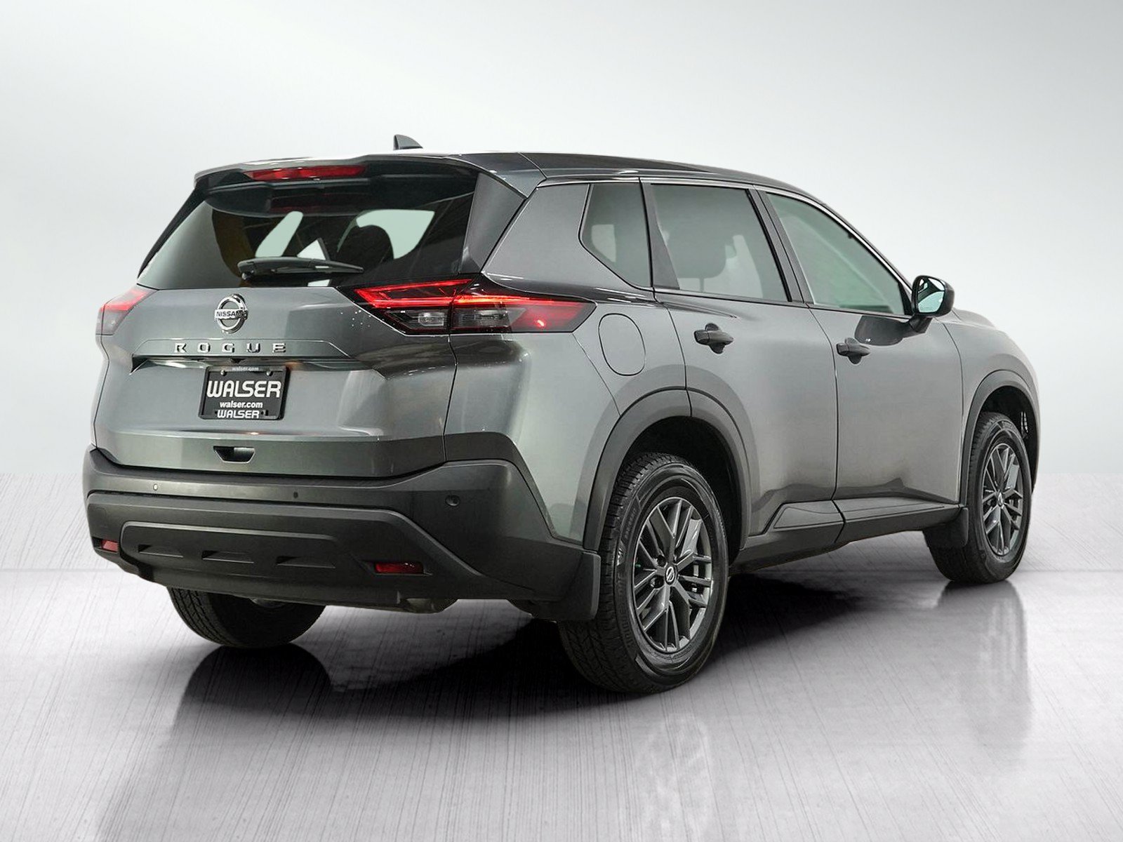 Used 2021 Nissan Rogue S FWD image 5