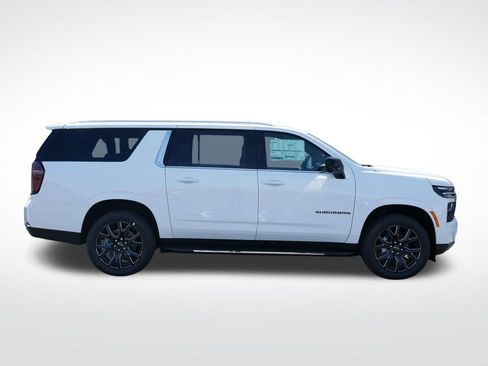 New 2026 Chevrolet Suburban LS AWD/4WD image 2
