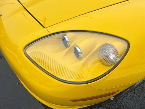 Used 2006 Chevrolet Corvette Coupe w/ Preferred Equipment Group image 20