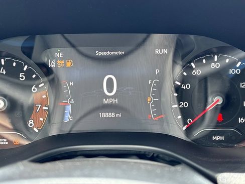 Used 2022 Jeep Compass Latitude FWD image 23
