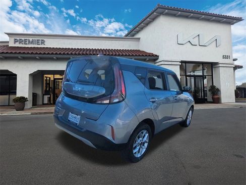 Certified 2023 Kia Soul LX w/ LX Technology Package image 7