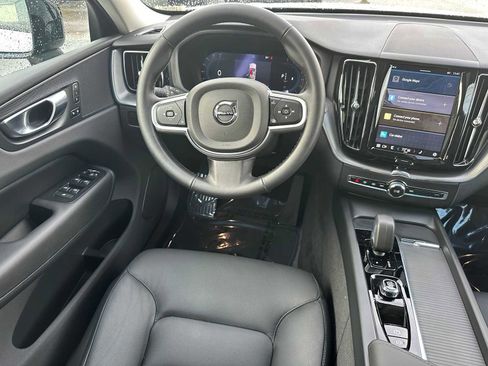 Used 2025 Volvo XC60 B5 Core w/ Climate Package image 17