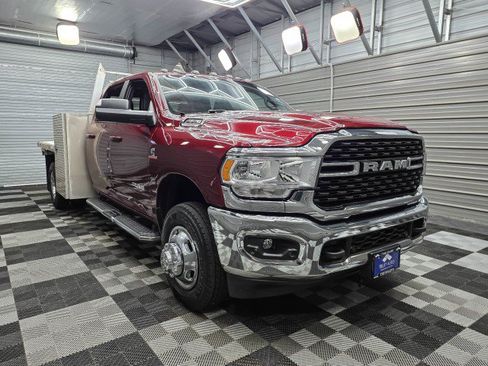 Used 2022 RAM 3500 Big Horn w/ Level C Equiment Group AWD/4WD image 5